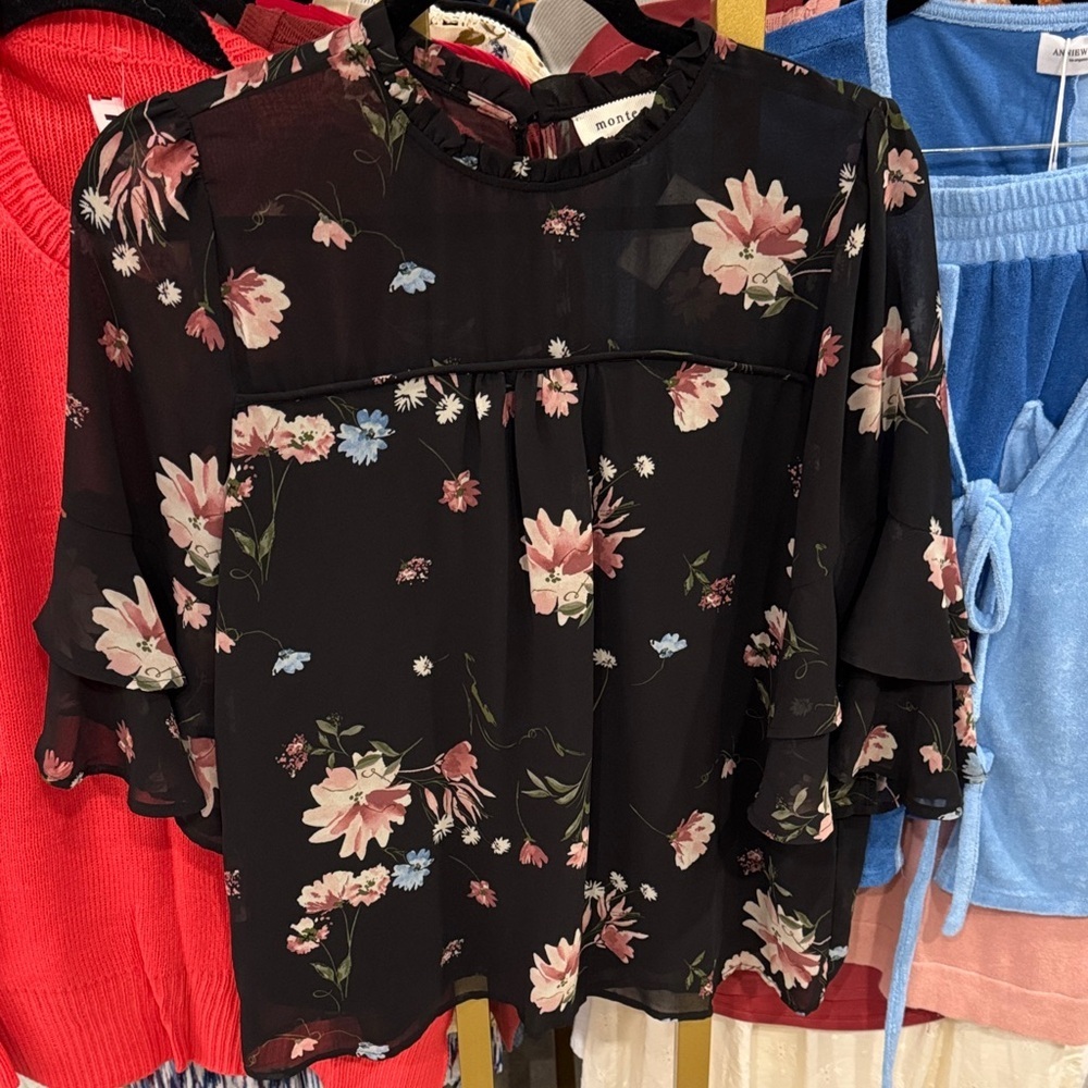 Monteau Black Floral Ruffle-Sleeve Blouse
